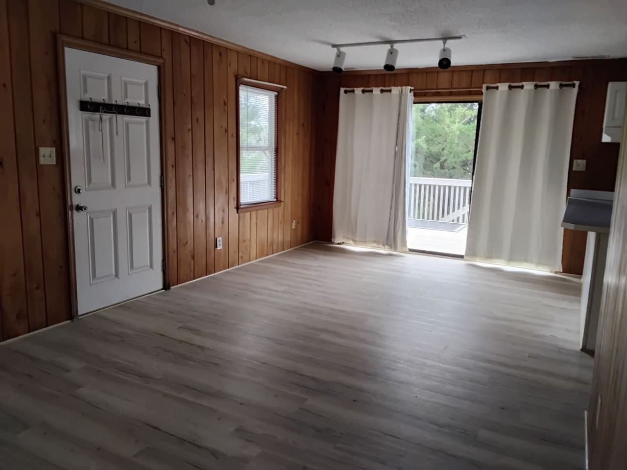 109 Tammy St - Photo 4 of 8