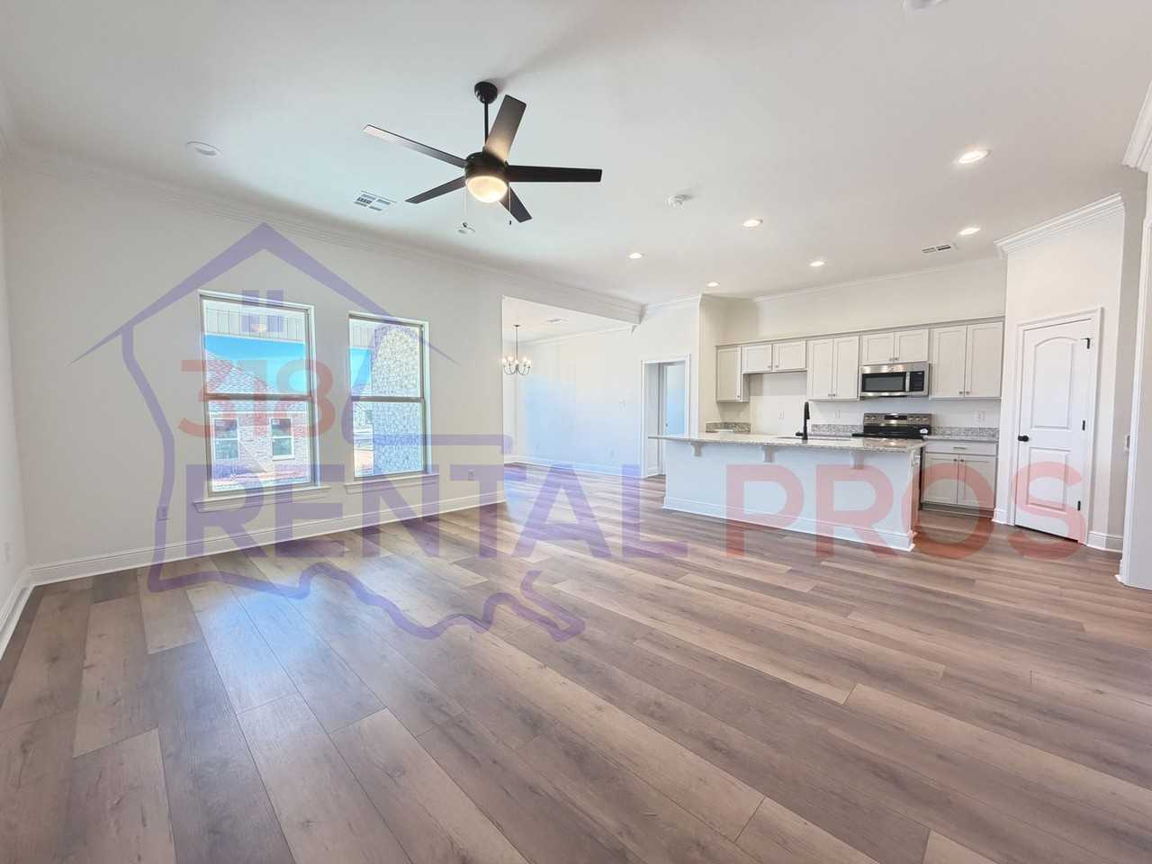 2104 Sleepy Hollow St - Photo 7 of 40