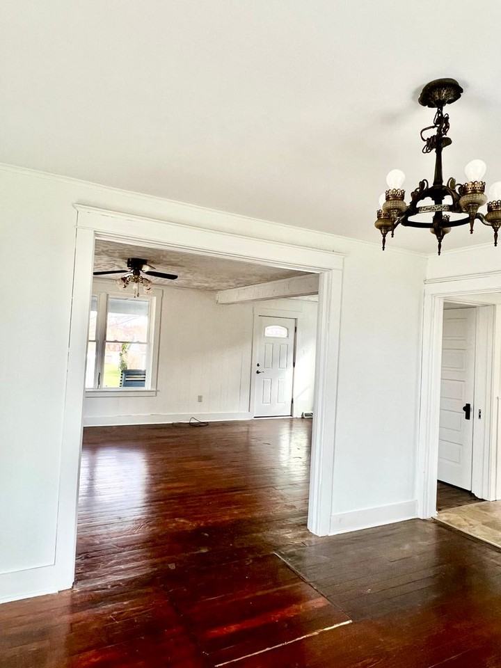 6 N Soudersburg Rd - Photo 6 of 45