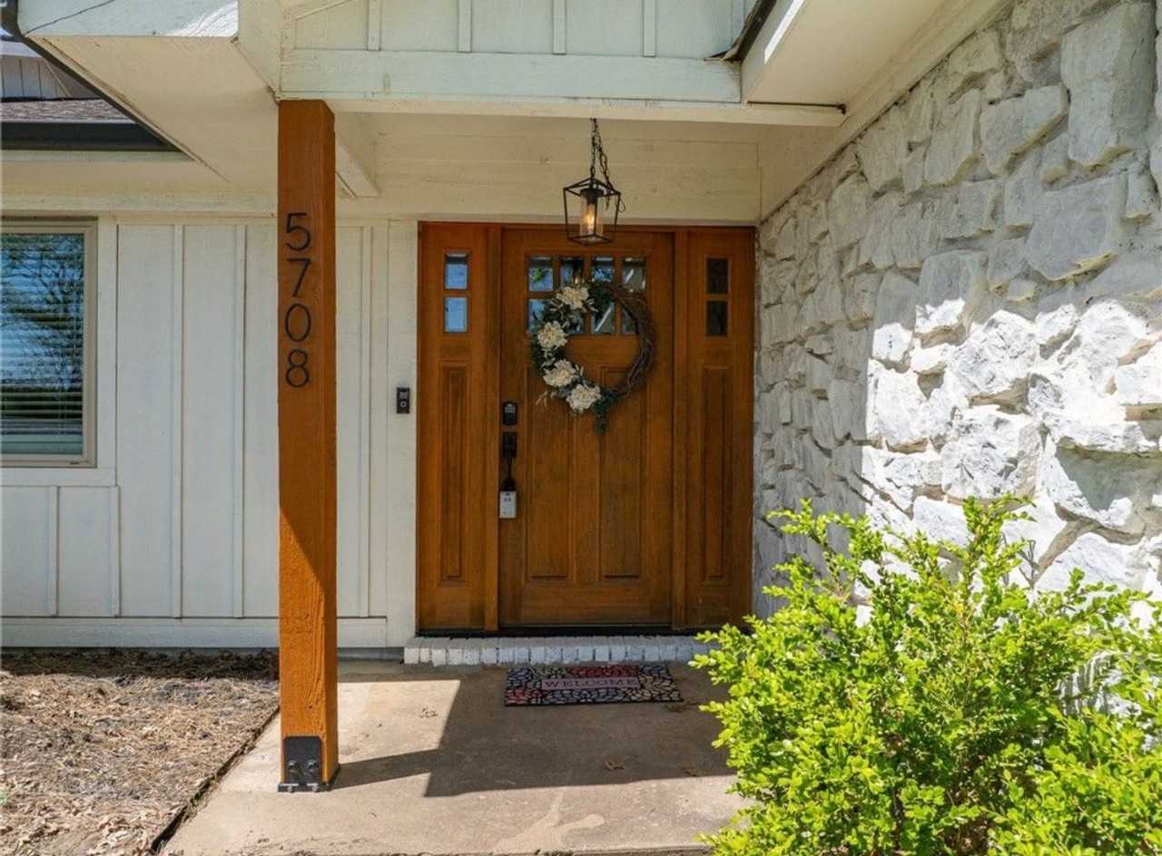 5708 Kenland Rd - Photo 3 of 5