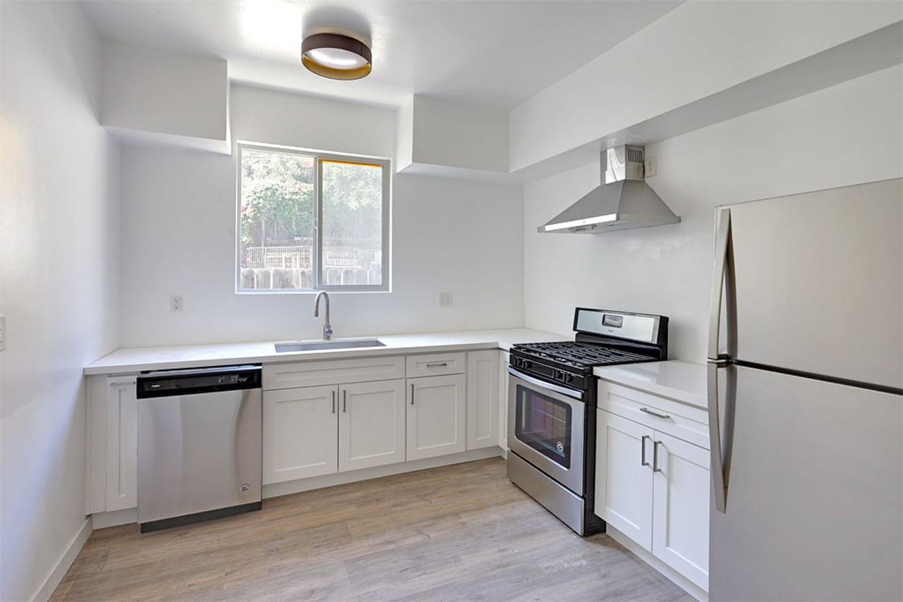 957-961 North Vendome Street - Photo 3 of 13