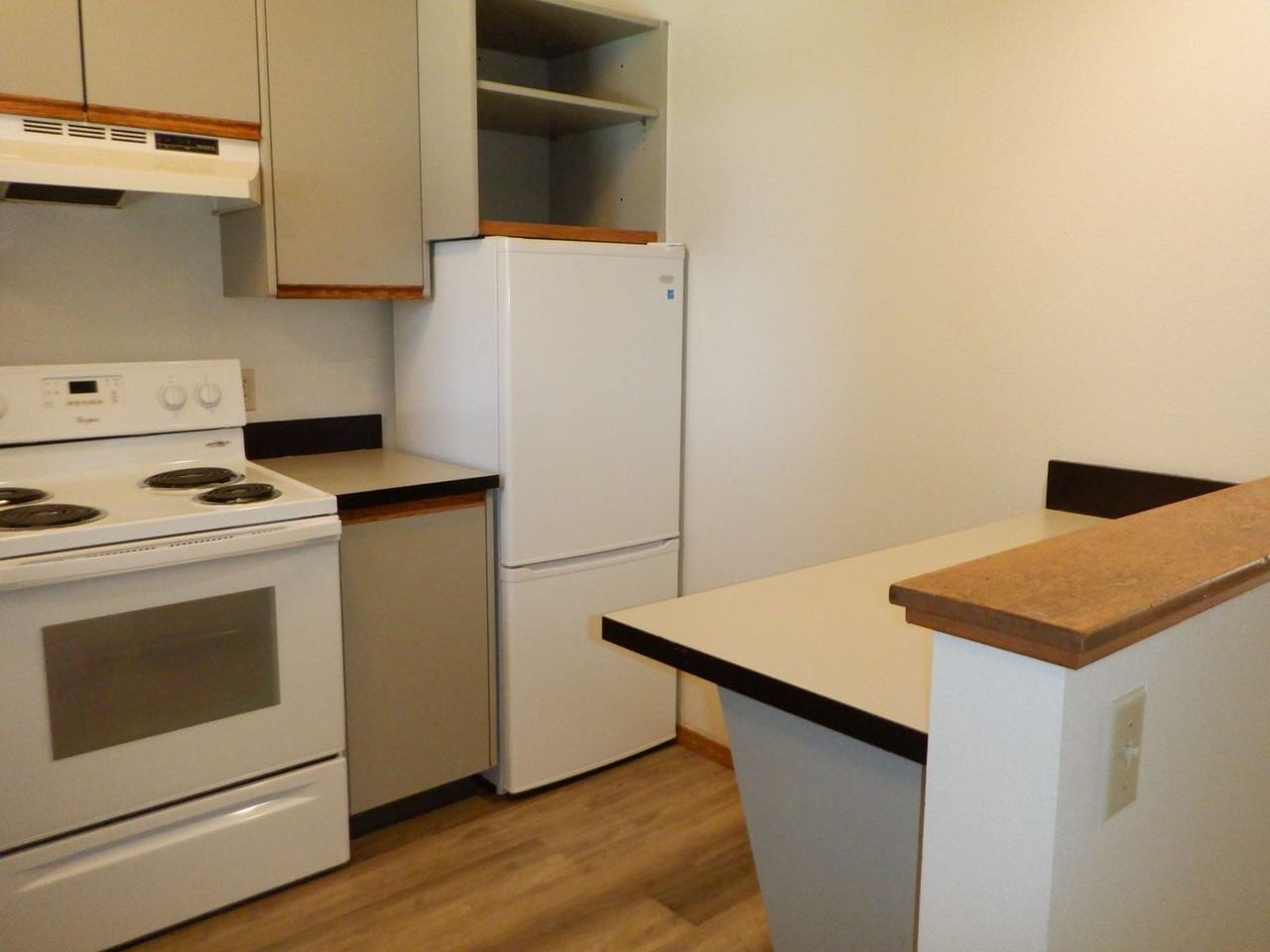 82 Nw Riverside Blvd #5 - Photo 4 of 9