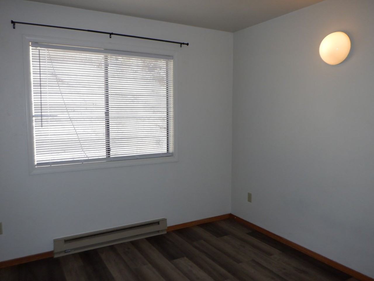 82 Nw Riverside Blvd #5 - Photo 6 of 9