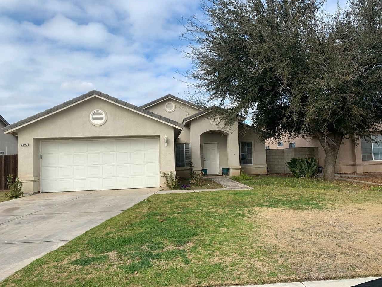 2902 Tar Springs Ave - Photo 2 of 31