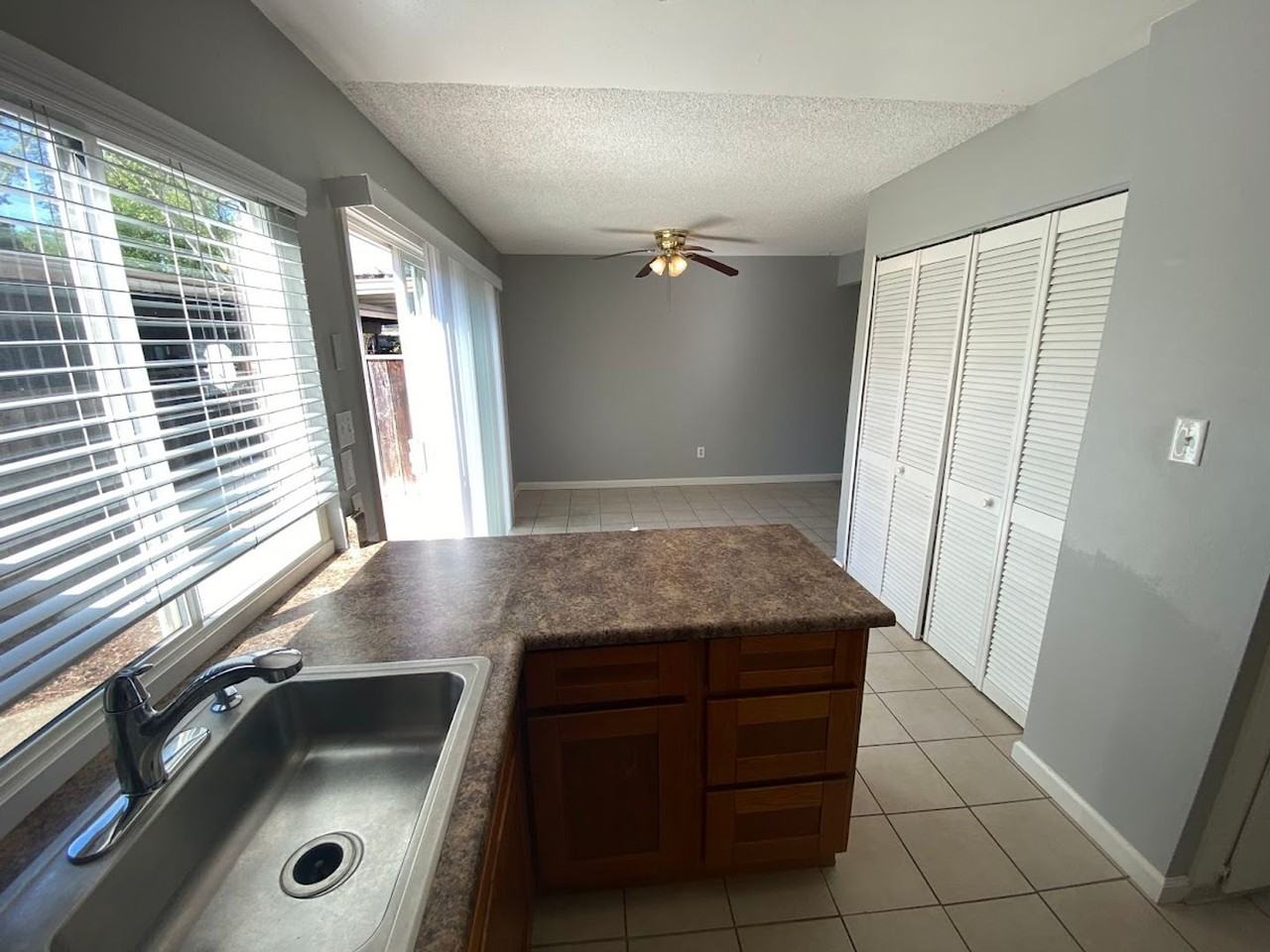 8879 Salmon Falls Dr #D - Photo 6 of 16