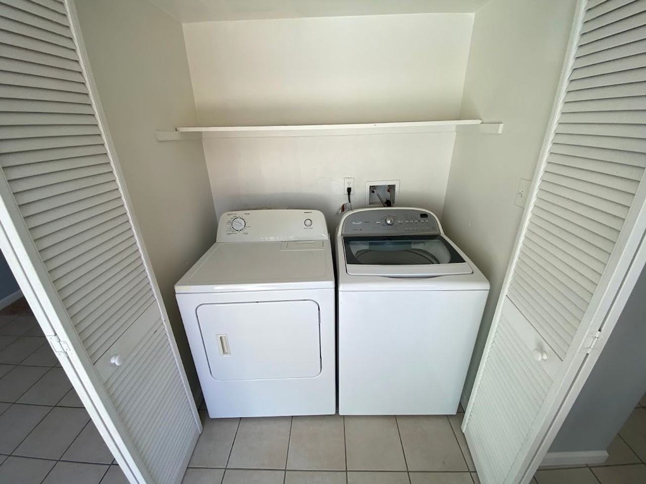 8879 Salmon Falls Dr #D - Photo 7 of 16