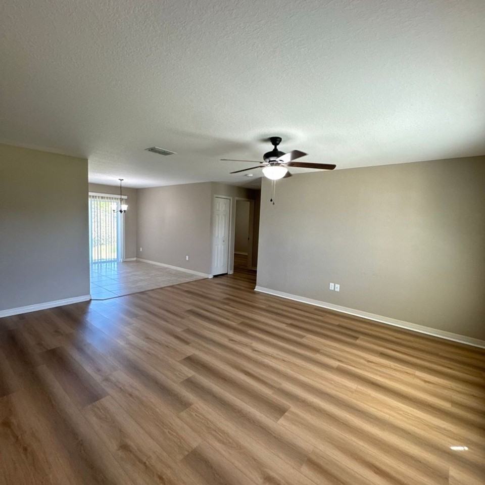 4151 Sw 166th Place Rd - Photo 3 of 19