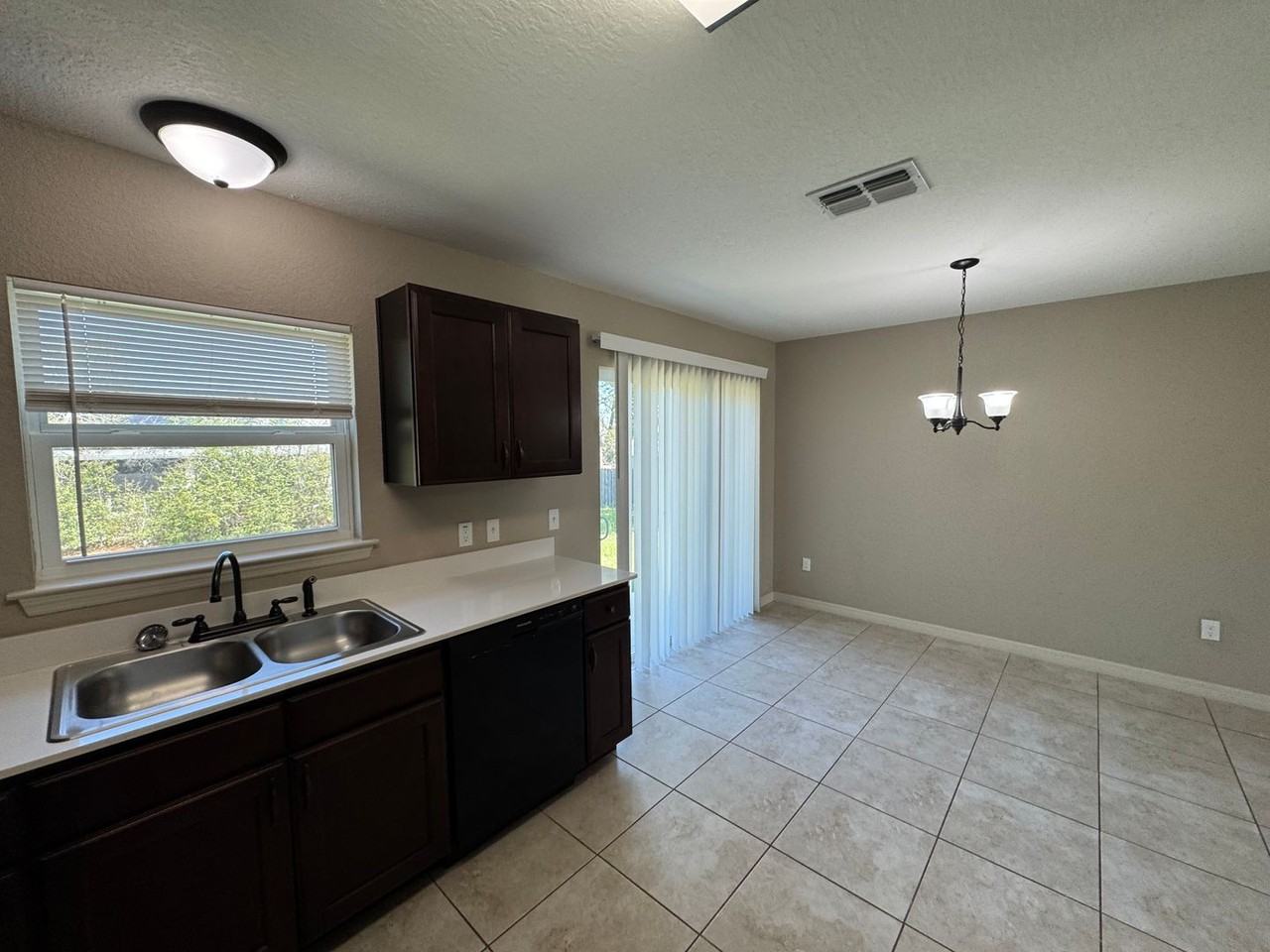 4151 Sw 166th Place Rd - Photo 7 of 19