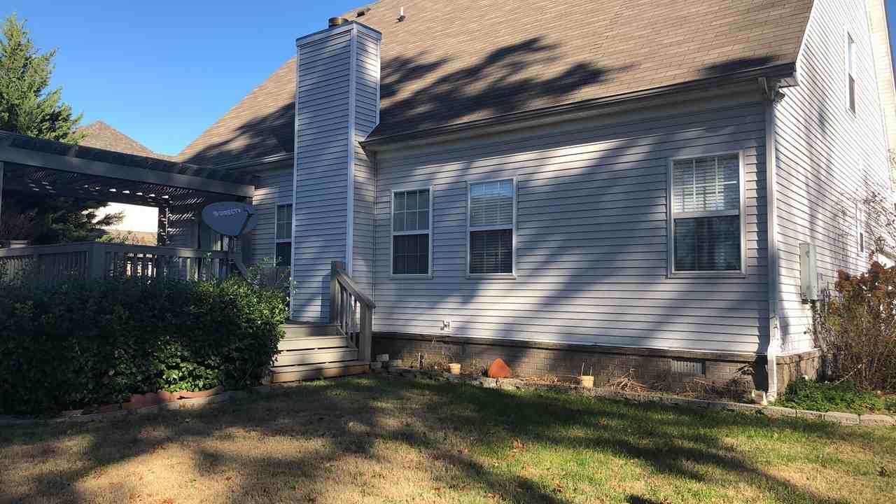 1726 Kinsale Ave - Photo 3 of 7