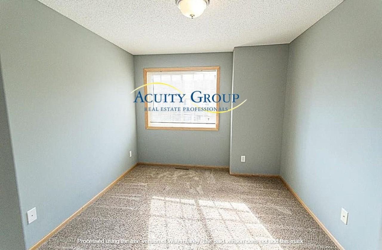 12137 63rd St Ne - Photo 6 of 9