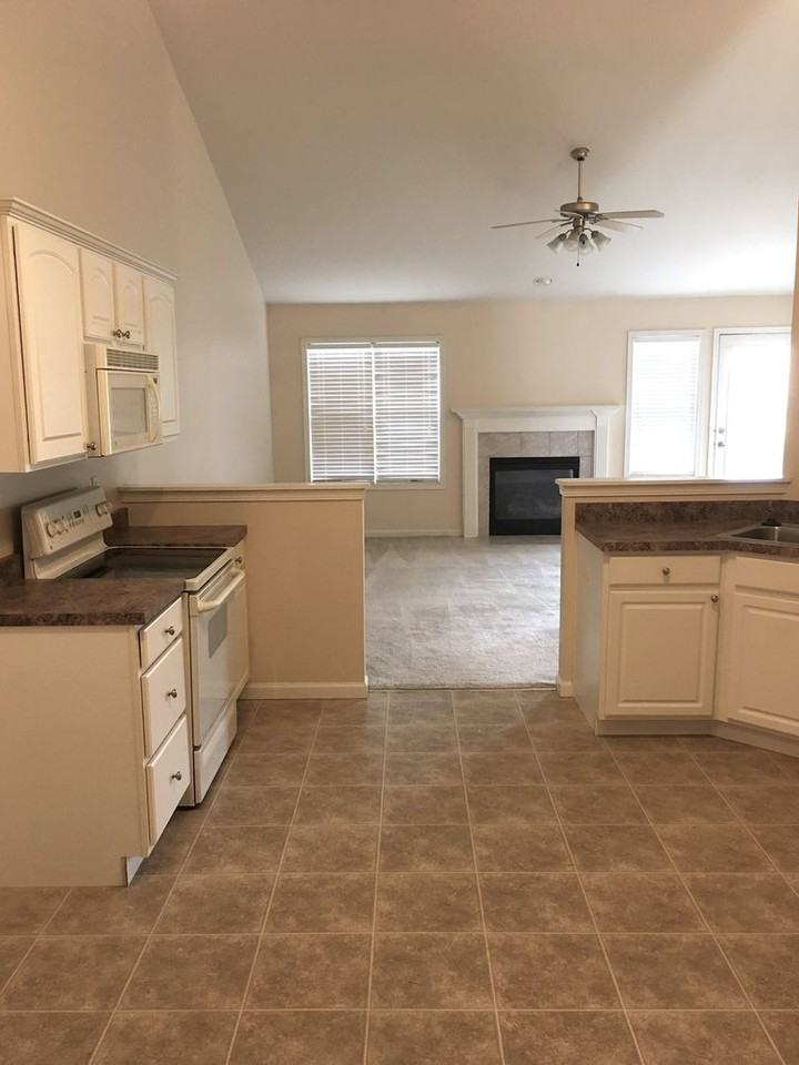 4014 Inverness Rd - Photo 2 of 14