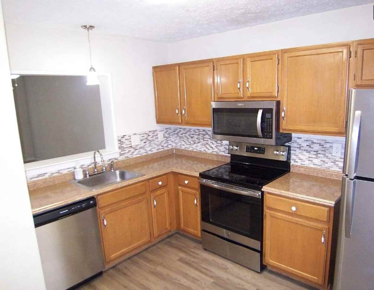 3924 Cutty Sark Rd - Photo 3 of 13