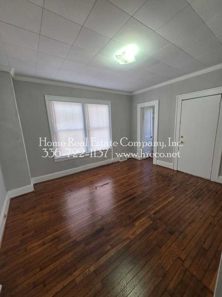 4007 Indiana Ave - Photo 6 of 12