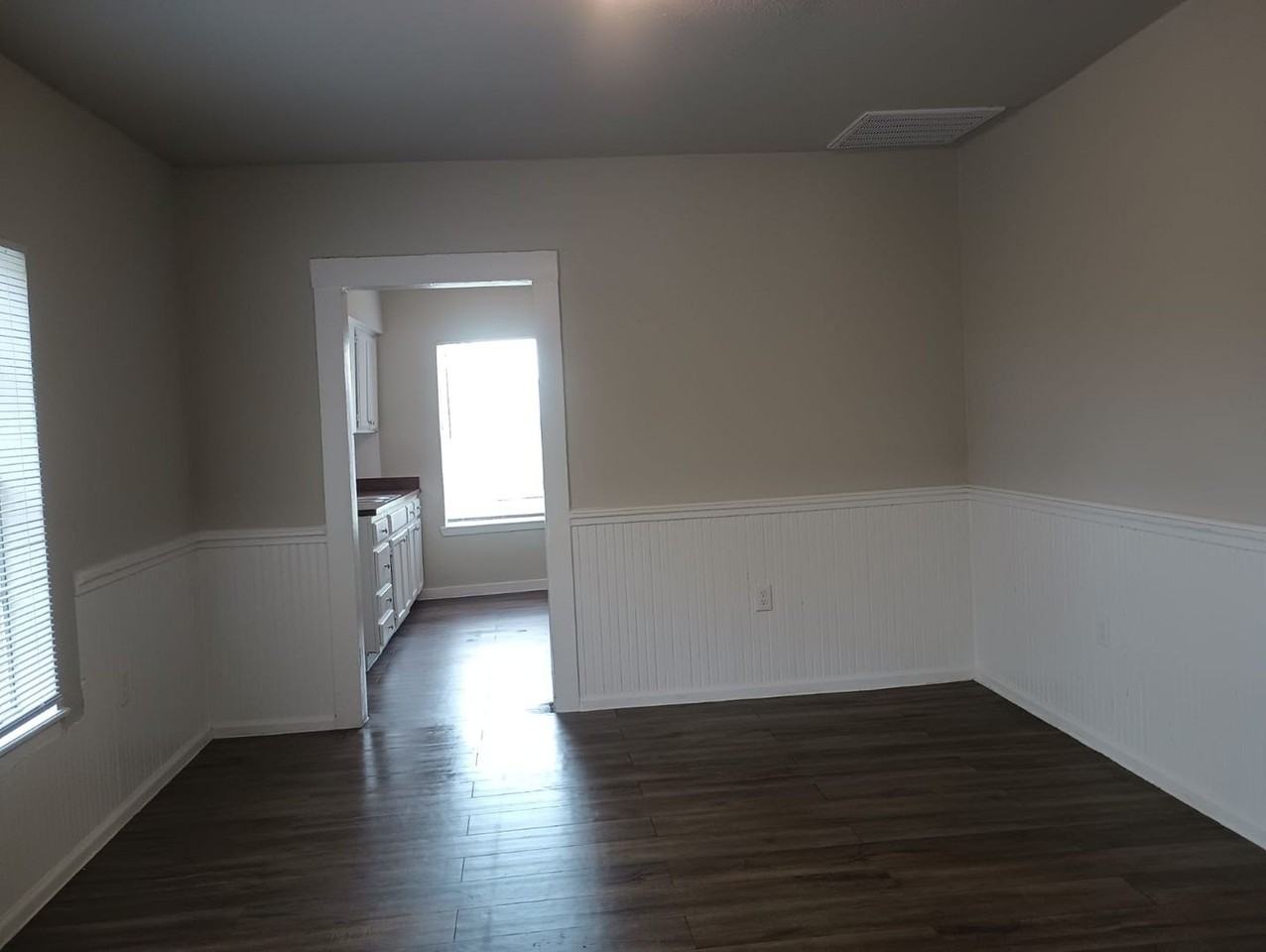 2212 Semmes St - Photo 4 of 14