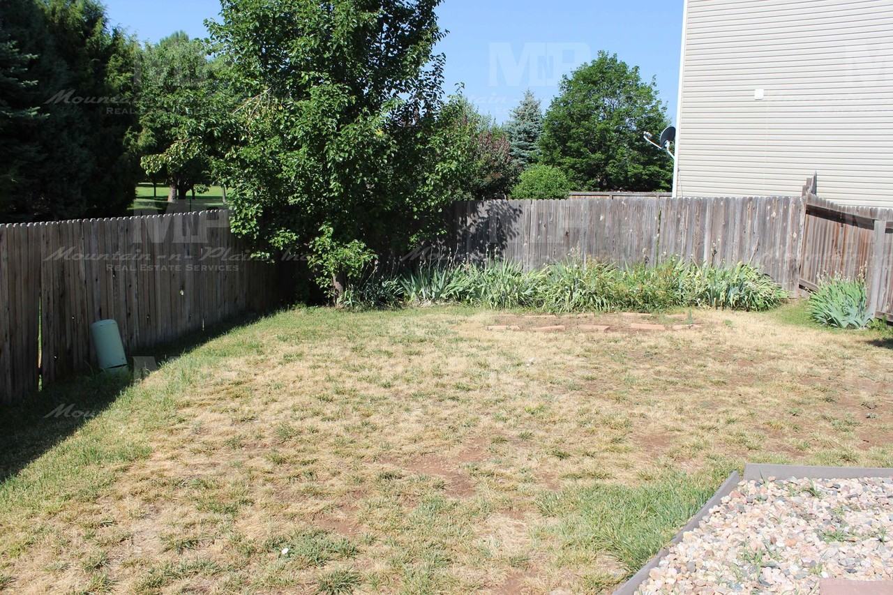 303 Plowman Ct - Photo 5 of 16