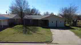 9816 Ne 5th St - Photo 1 of 1