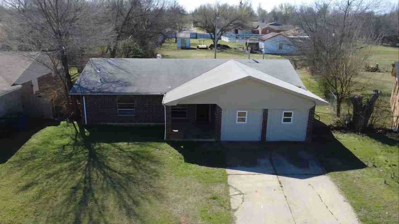 9816 Ne 5th St - Photo 4 of 34