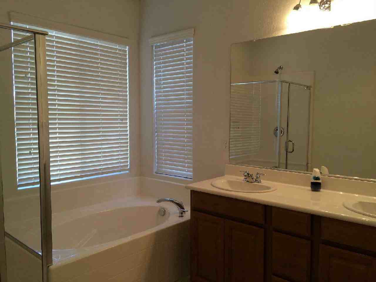 10559 La Campana St - Photo 3 of 8