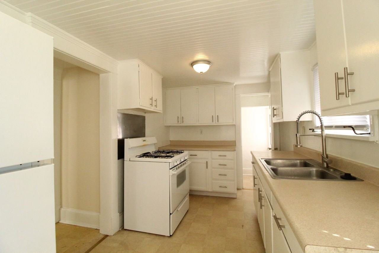 4339 Fairmount Ave - Photo 5 of 11