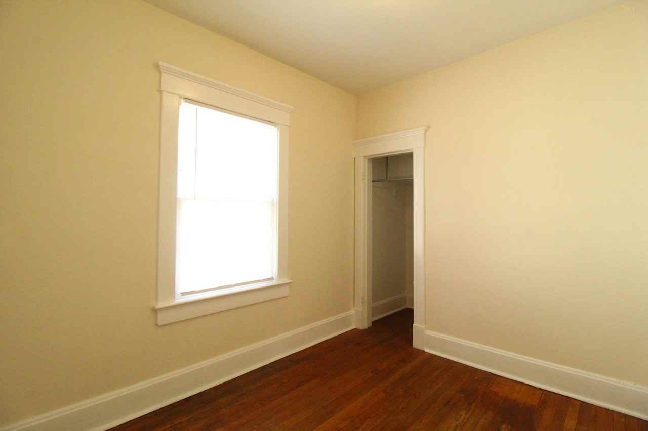 4339 Fairmount Ave - Photo 7 of 11