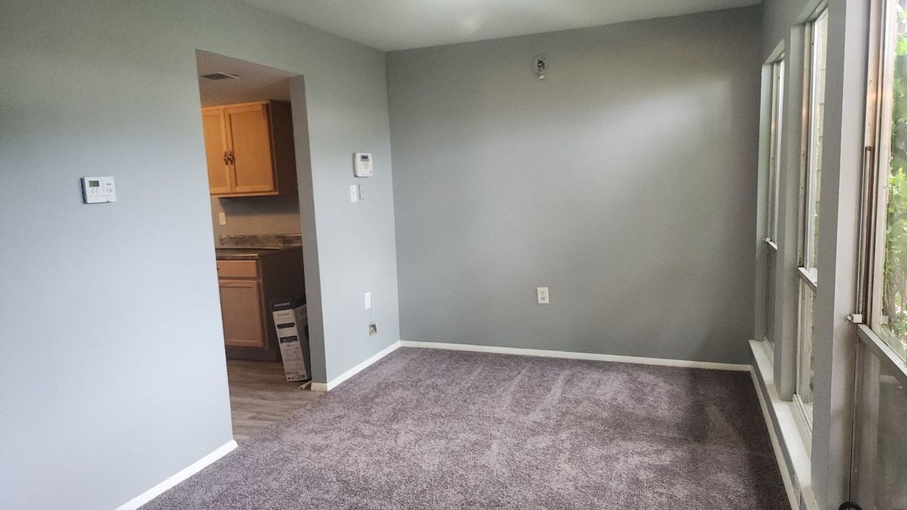 1818 Warringwood Dr - Photo 5 of 17