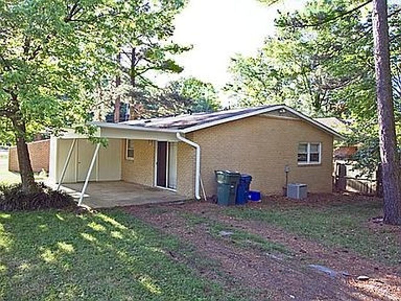 3015 N Duke St - Photo 3 of 3