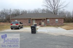 featured image of 10 Davis Cir