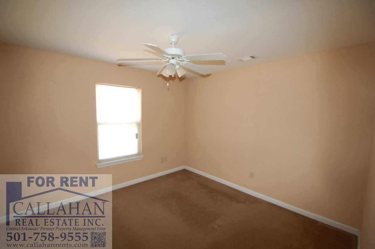 10 Davis Cir - Photo 3 of 11