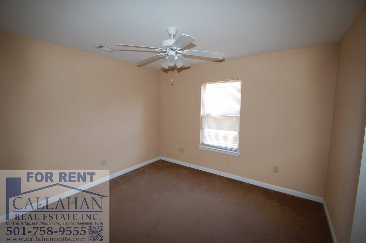 10 Davis Cir - Photo 5 of 11