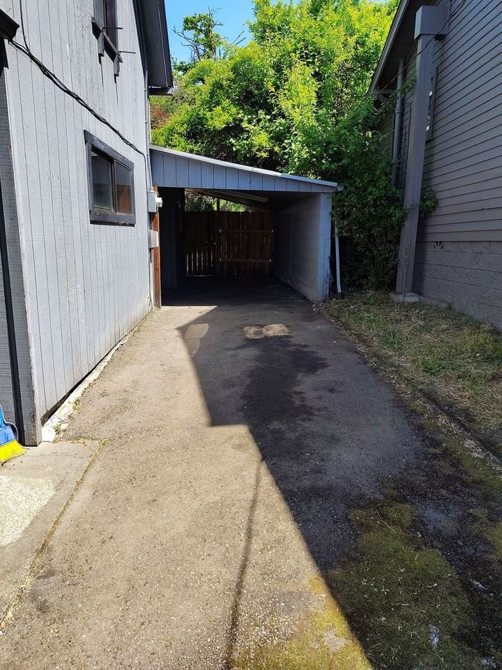 365 Se Pitzer St - Photo 5 of 33