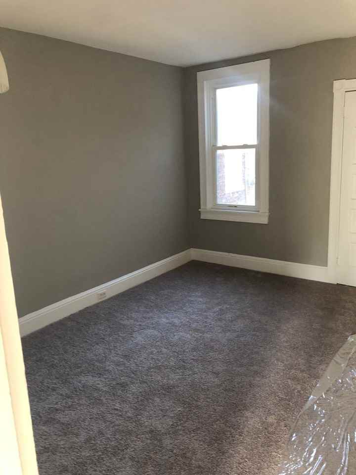 1419 W King St - Photo 6 of 20