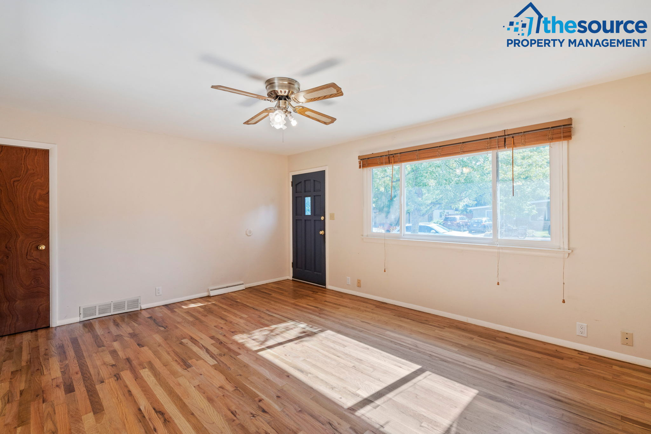 1021 Cragmore Dr - Photo 7 of 20