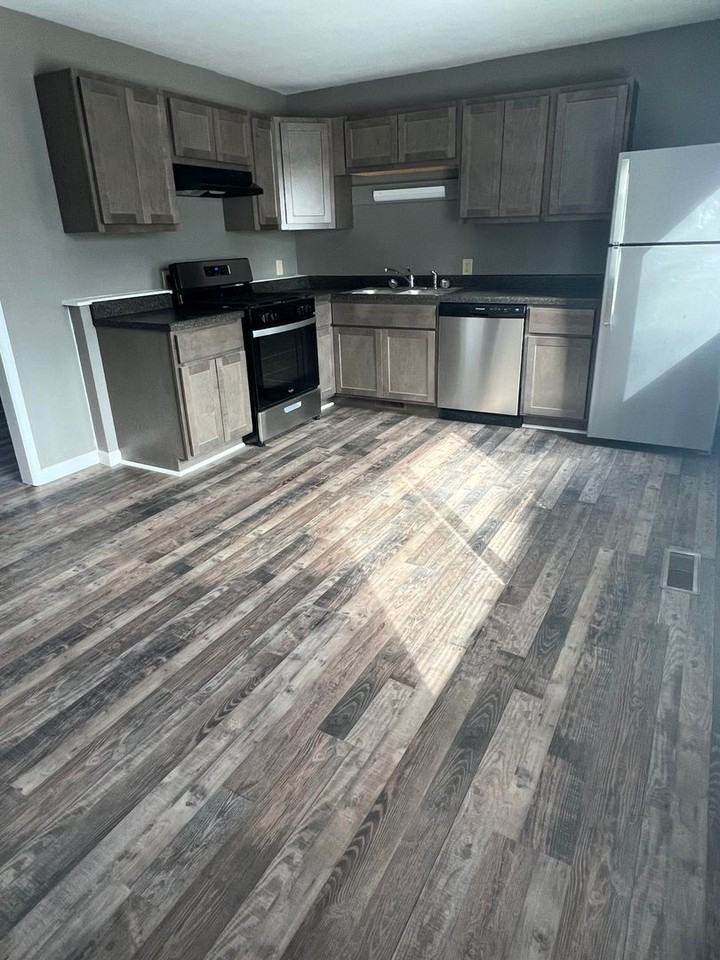 617 W Owens St - Photo 6 of 20