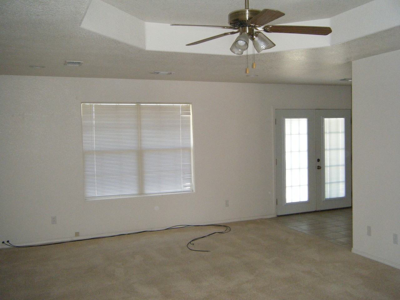 3016 Alhambra Dr Apt A - Photo 2 of 7