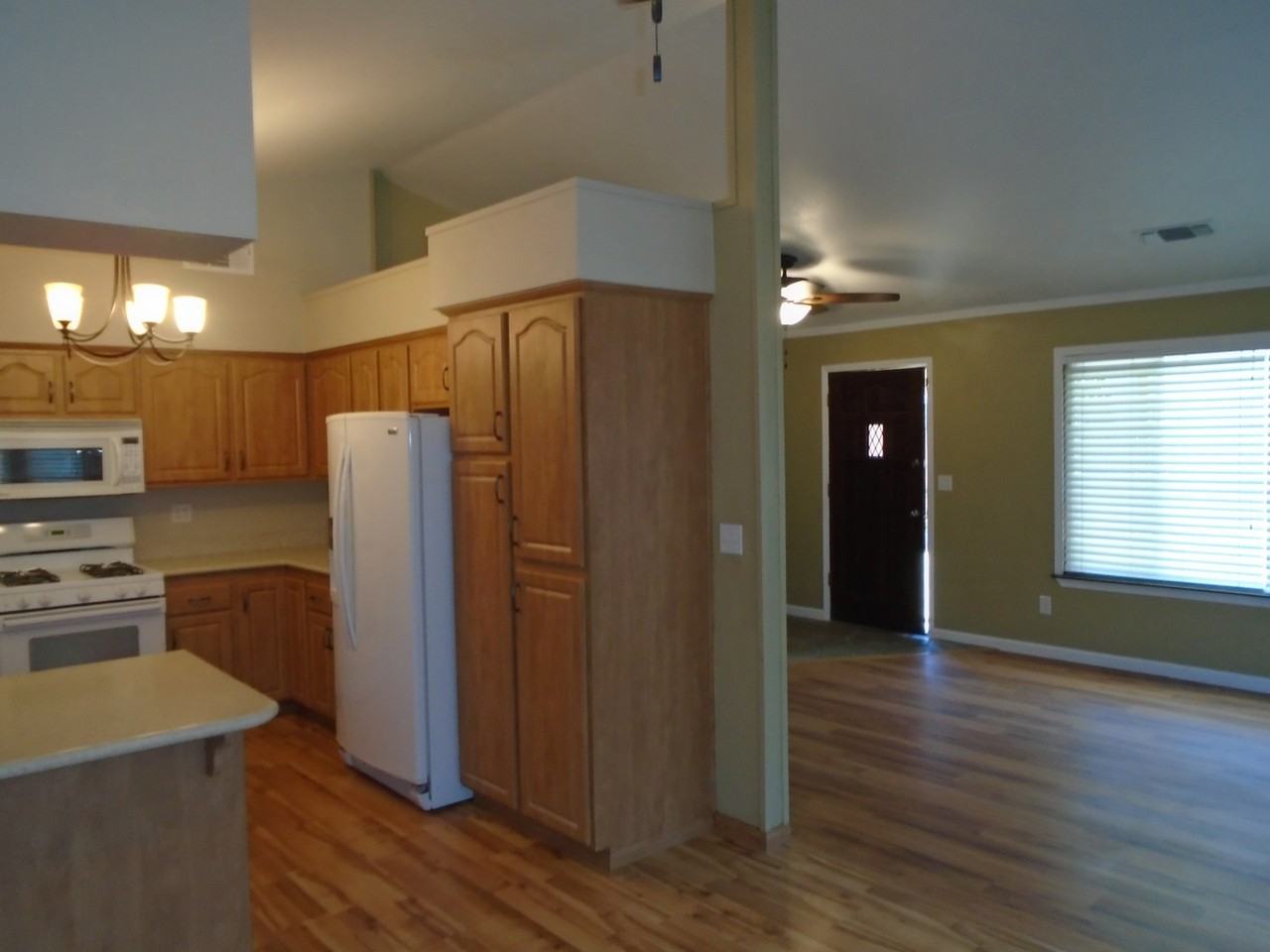 4526 Chico St - Photo 6 of 20