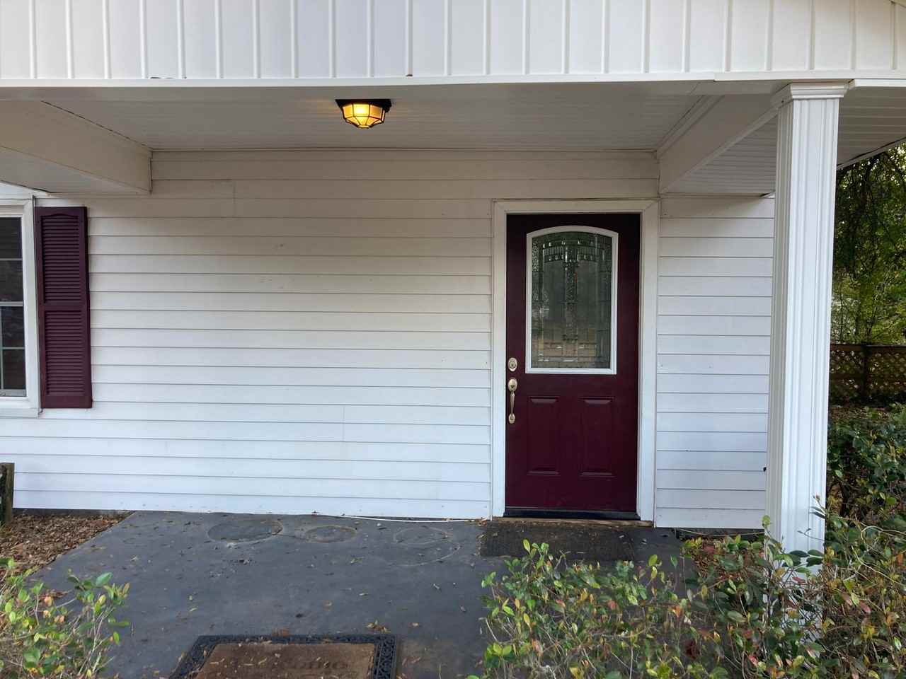 106 Thomas St - Photo 2 of 3