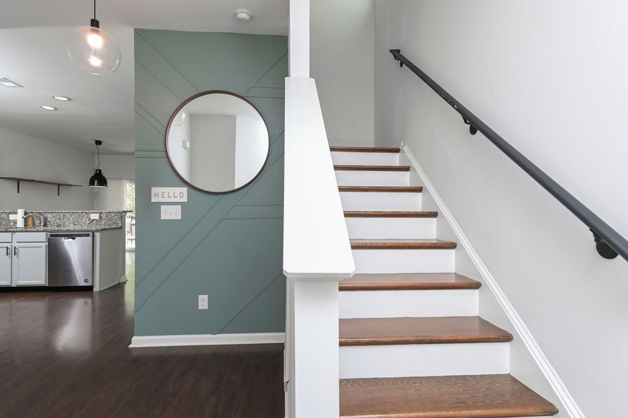 834 Parnell Ct - Photo 5 of 34