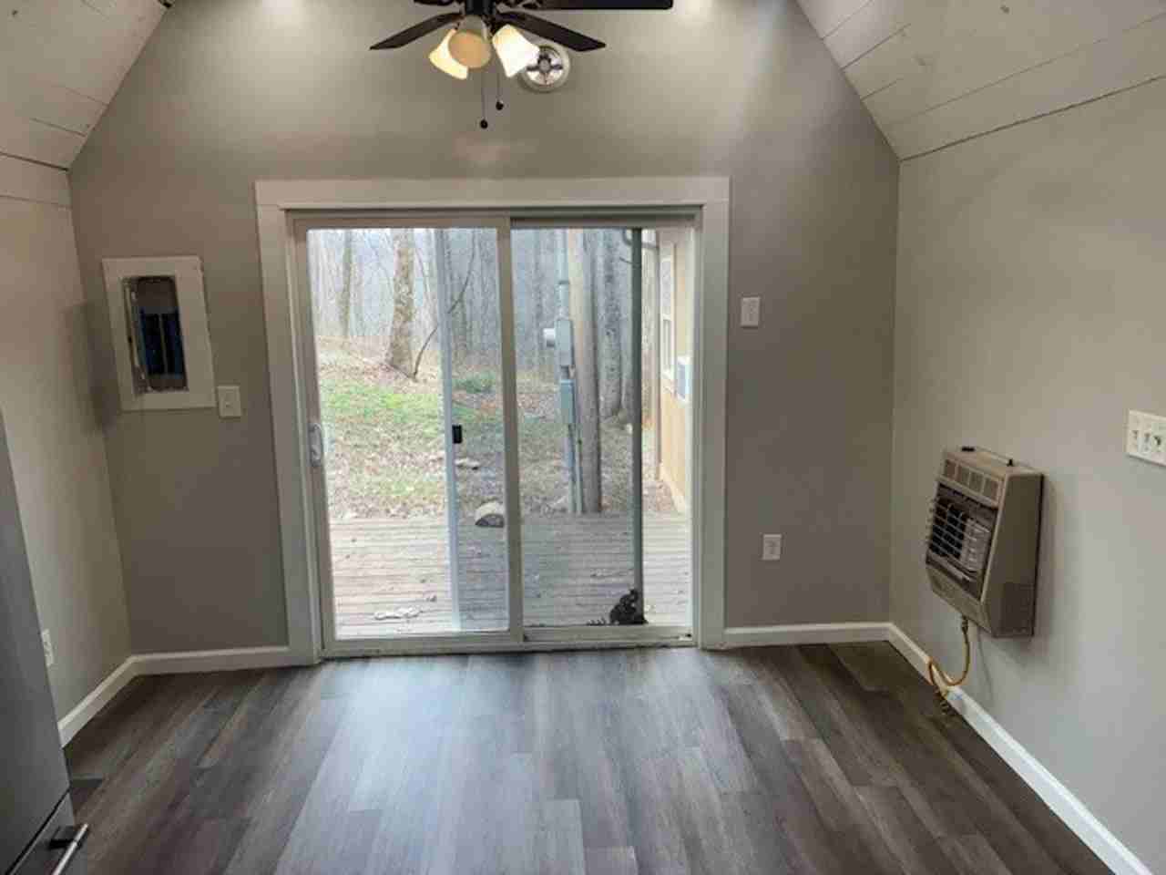 260 Gravel Hill Rd - Photo 4 of 16