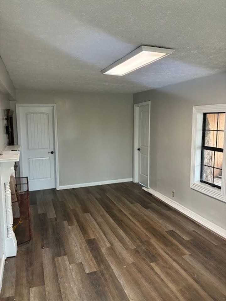 260 Gravel Hill Rd - Photo 5 of 16