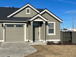 featured image of 20657 Se Iron Horse Ln