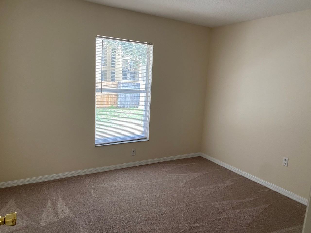 1201 Cedarwood Way - Photo 4 of 17