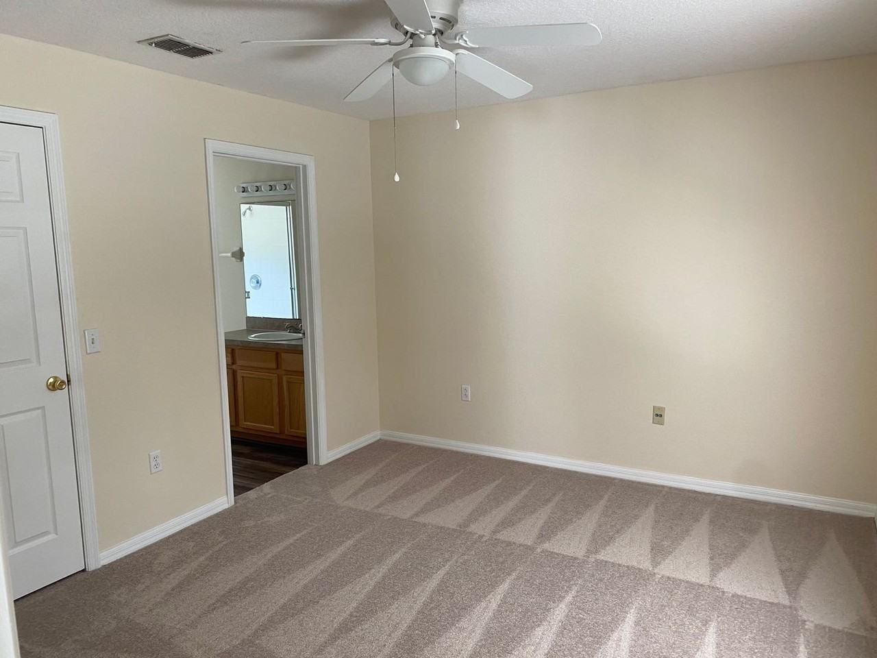 1201 Cedarwood Way - Photo 5 of 17