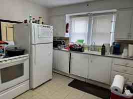 featured image of 24 Pine St