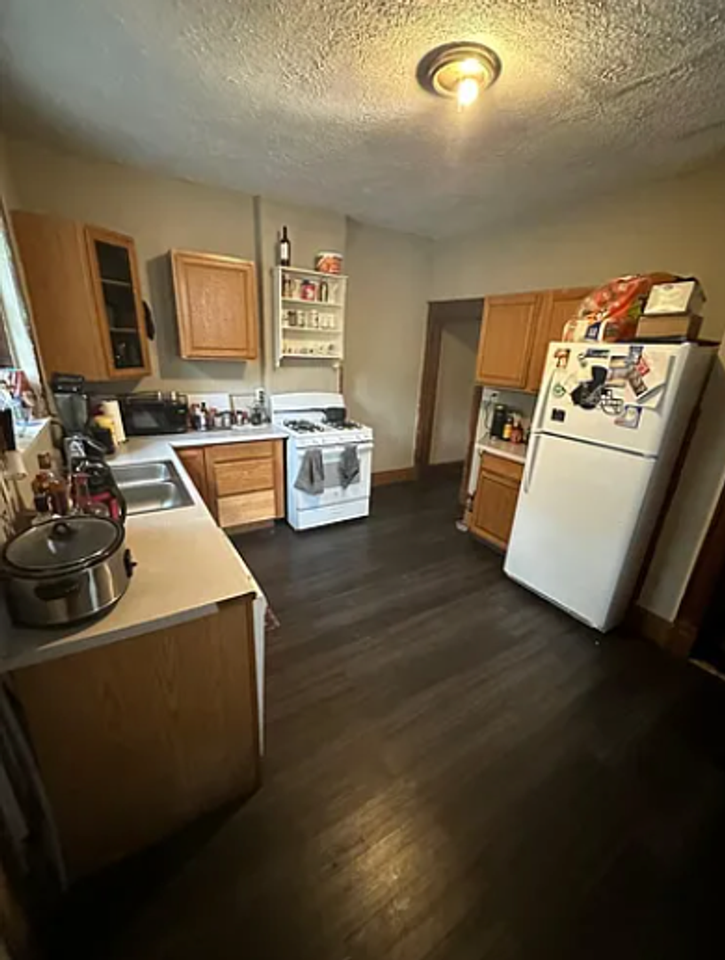 2345 Victor St - Photo 5 of 16