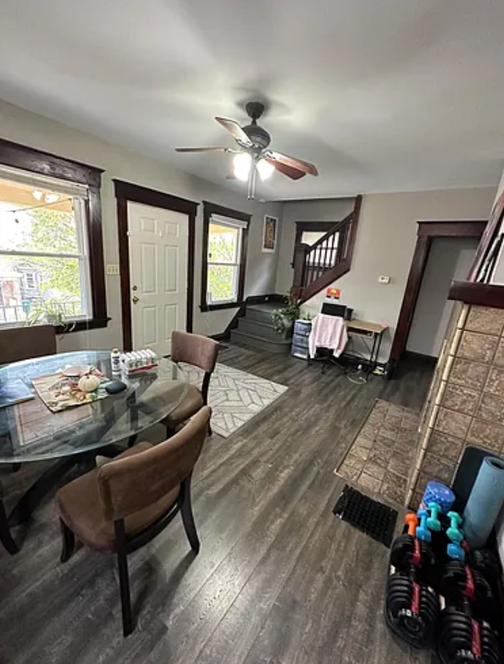 216 Atkinson St - Photo 4 of 16