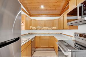 featured image of 115 W Clarendon St