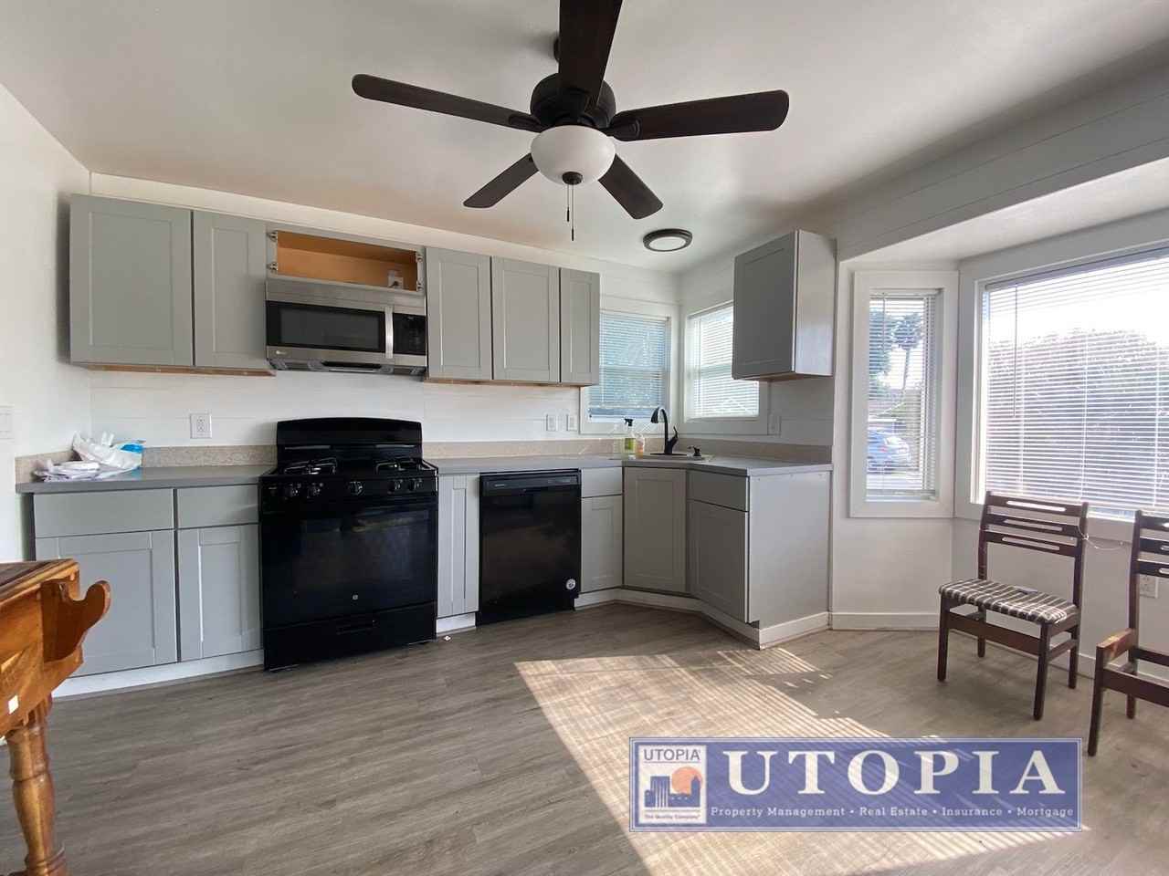 700 26th Ave - Photo 7 of 23