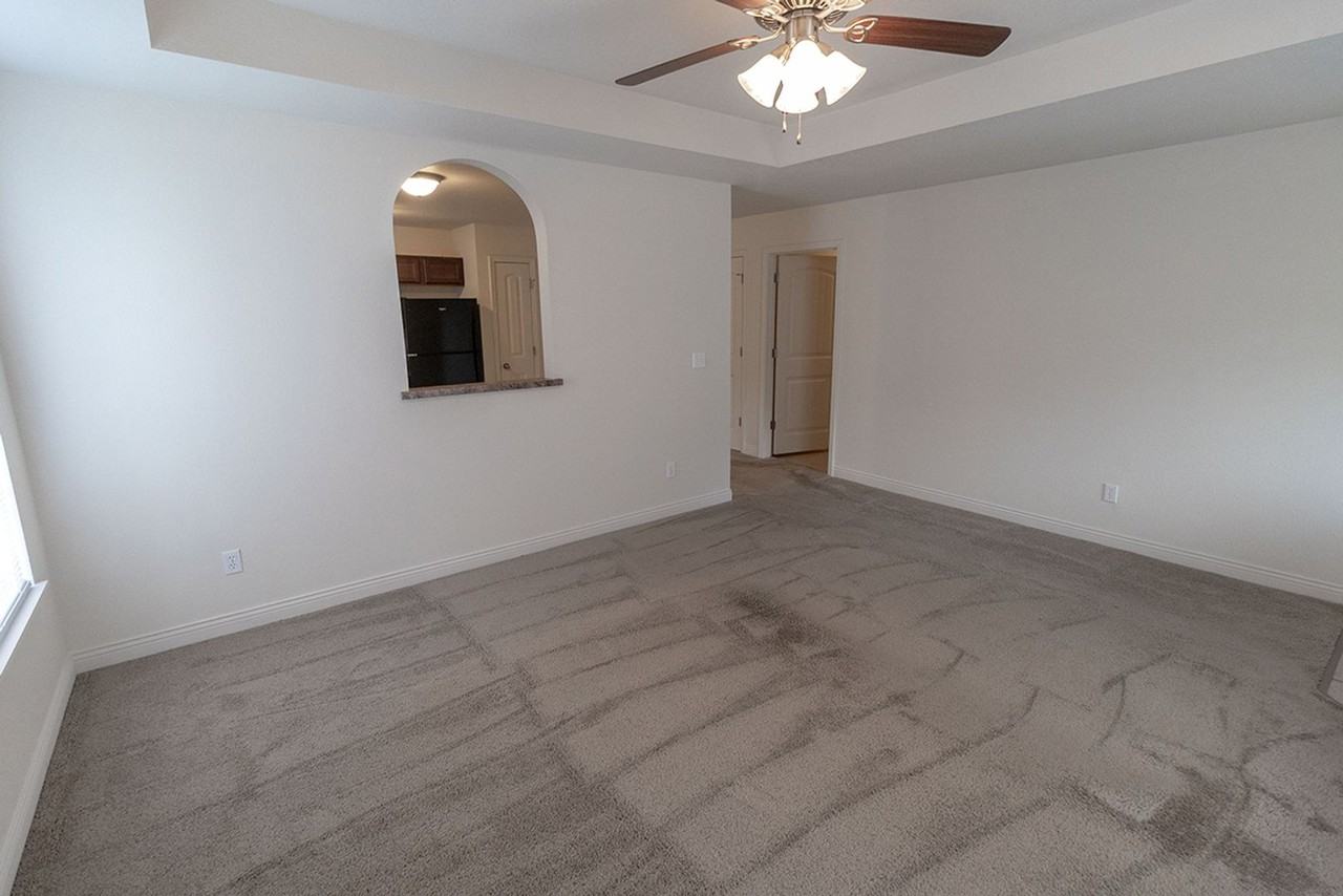 7362 Noah Ct - Photo 6 of 28