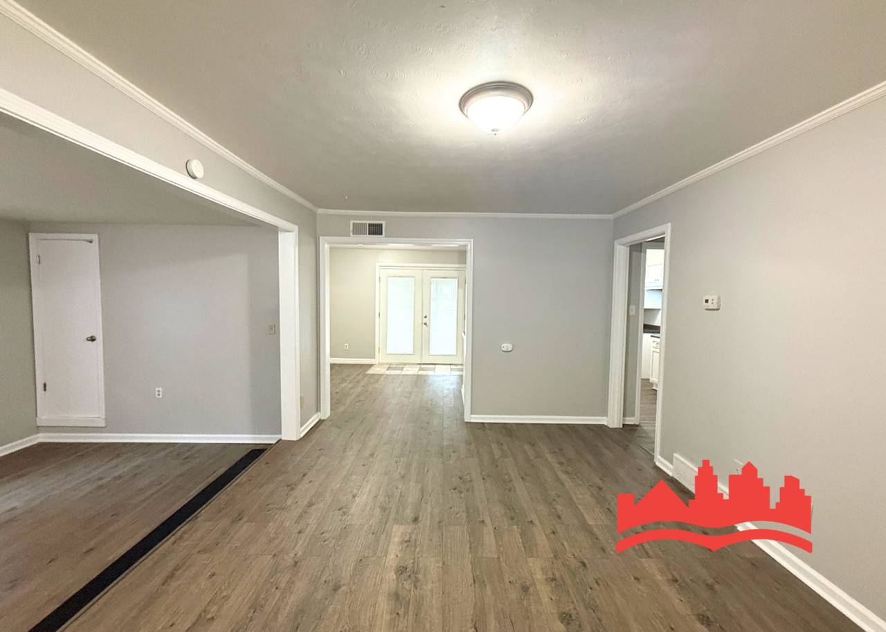 1545 Duke St - Photo 5 of 18