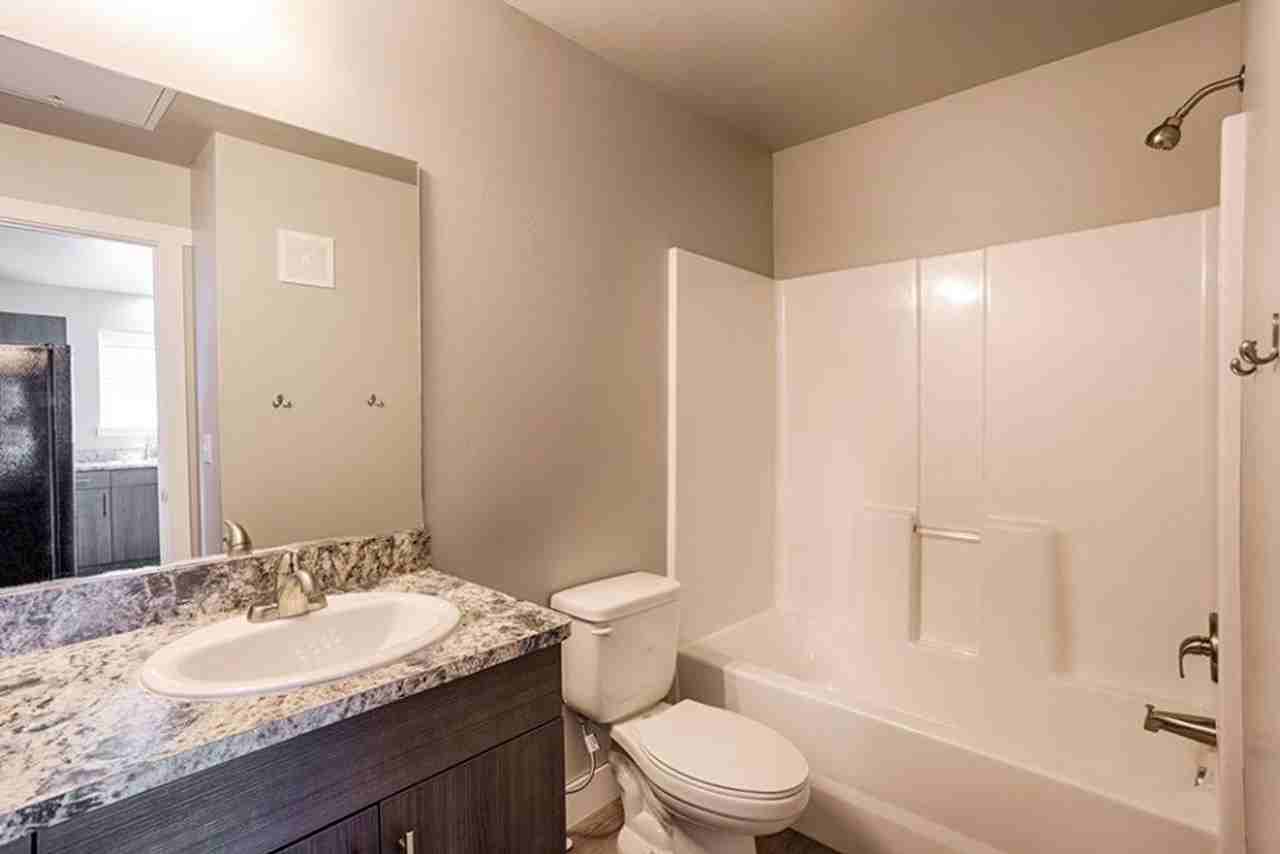 Rocky Ridge Apartment - Photo 3 of 15